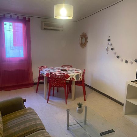 Maison De Ville Proche Mer, En Camargue Sur Le Chemin De Saint Jacques De Compostelle, Clim Reversible Vauvert Exterior foto