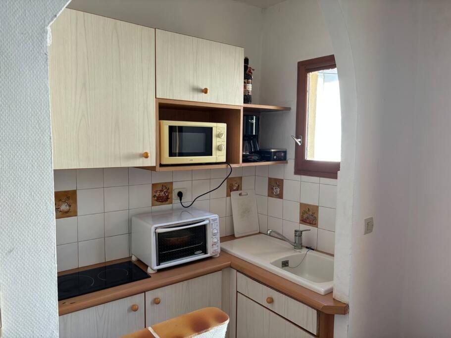Maison De Ville Proche Mer, En Camargue Sur Le Chemin De Saint Jacques De Compostelle, Clim Reversible Vauvert Exterior foto