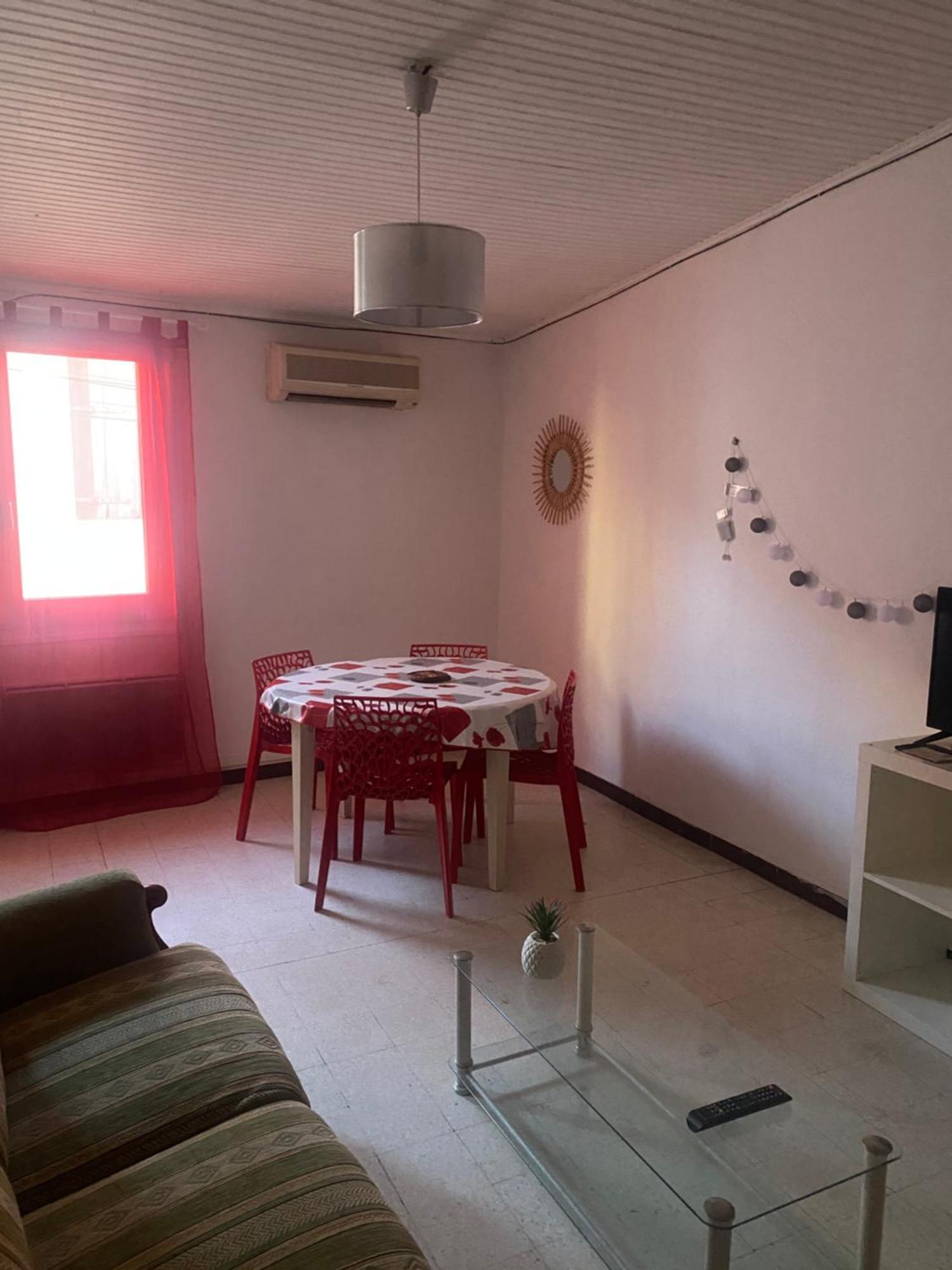 Maison De Ville Proche Mer, En Camargue Sur Le Chemin De Saint Jacques De Compostelle, Clim Reversible Vauvert Exterior foto